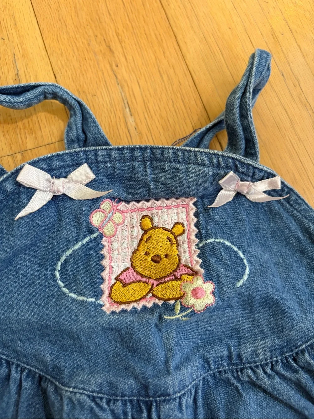 Vintage 90s Winnie The Pooh Floral Baby Girls Bubble Overalls 3-6m with bows